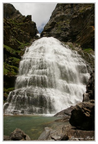 6 vodopád na konci údolí Ordesa